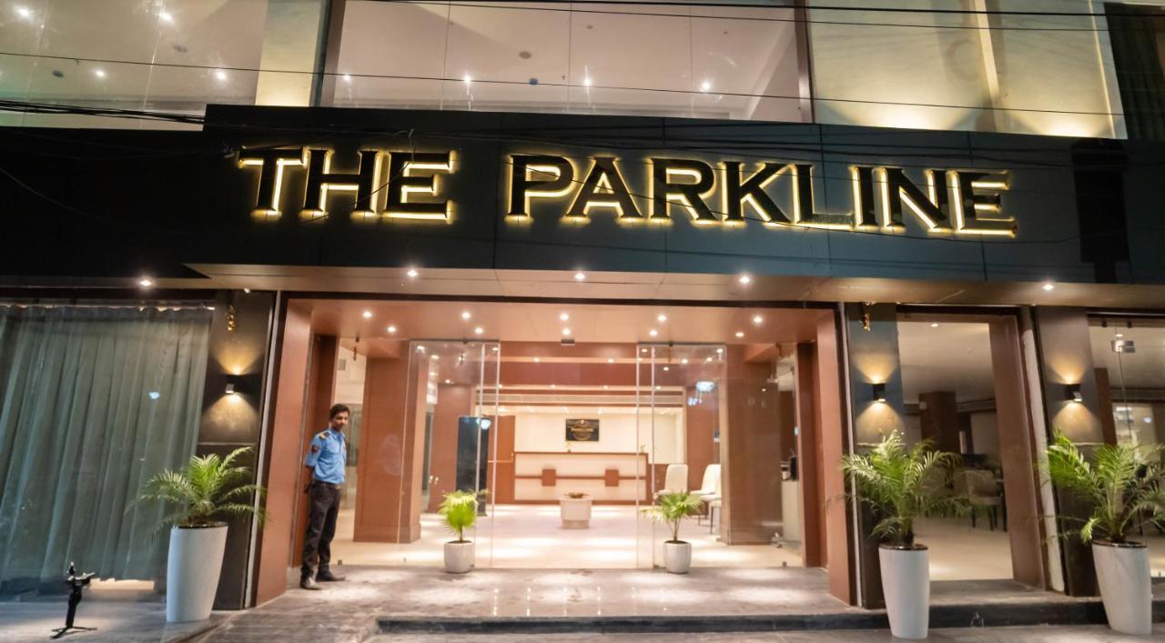 The Parkline Агартала Экстерьер фото